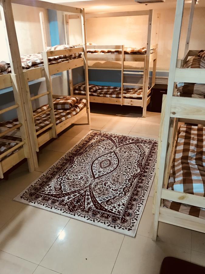 Asia Hostel Алмати Екстер'єр фото