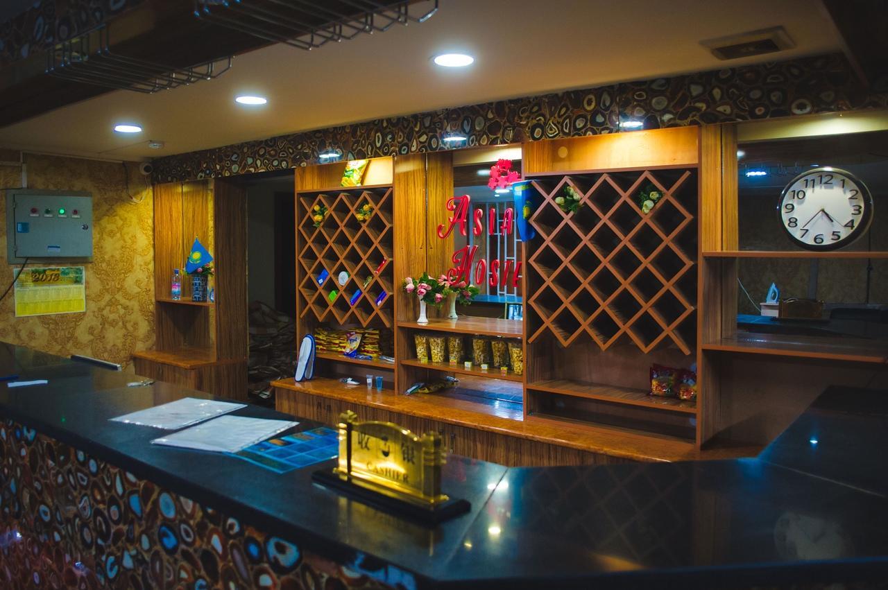 Asia Hostel Алмати Екстер'єр фото